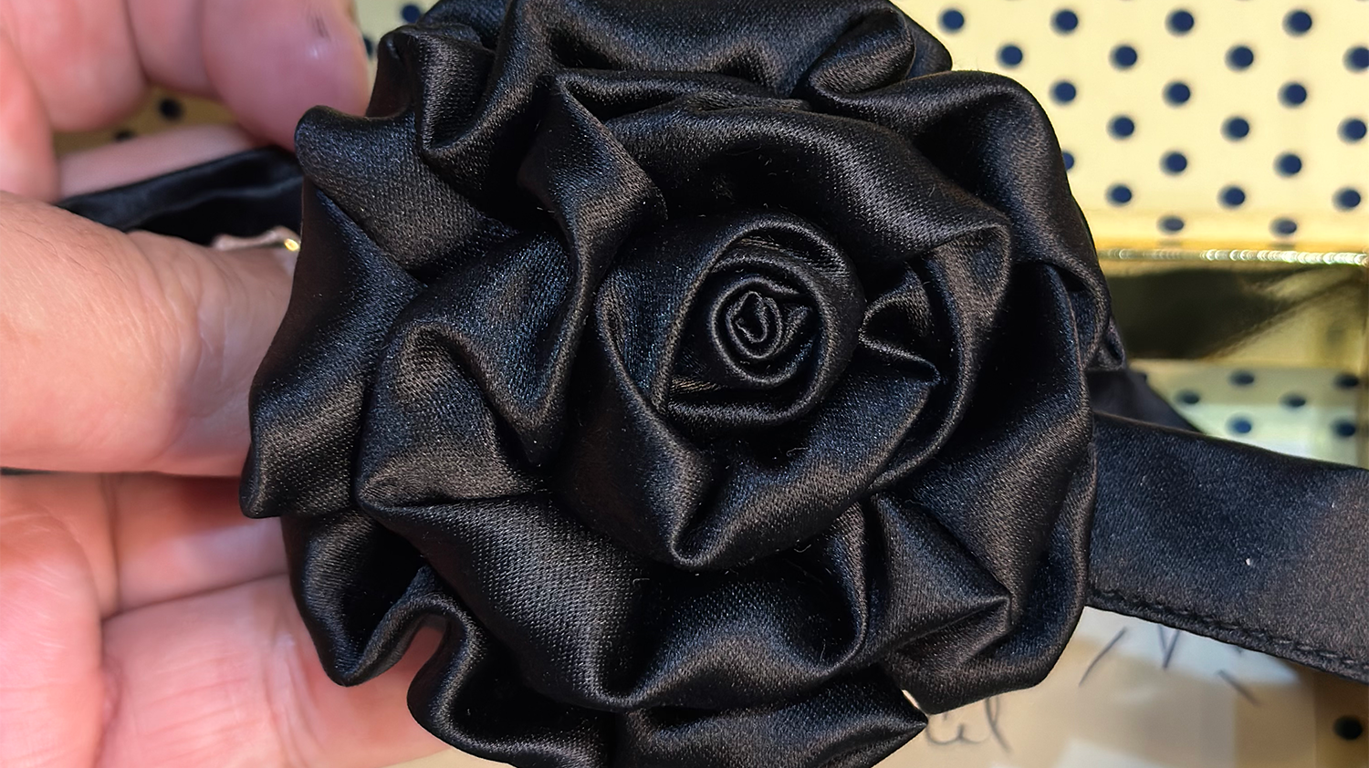 The Black Majestic Rose By Le Noeud Papillon