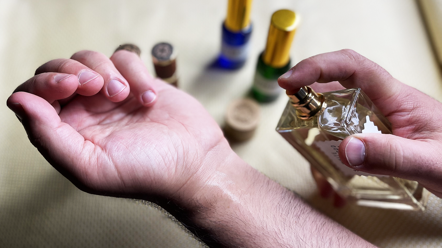 How To Apply Perfumes And Other Scents