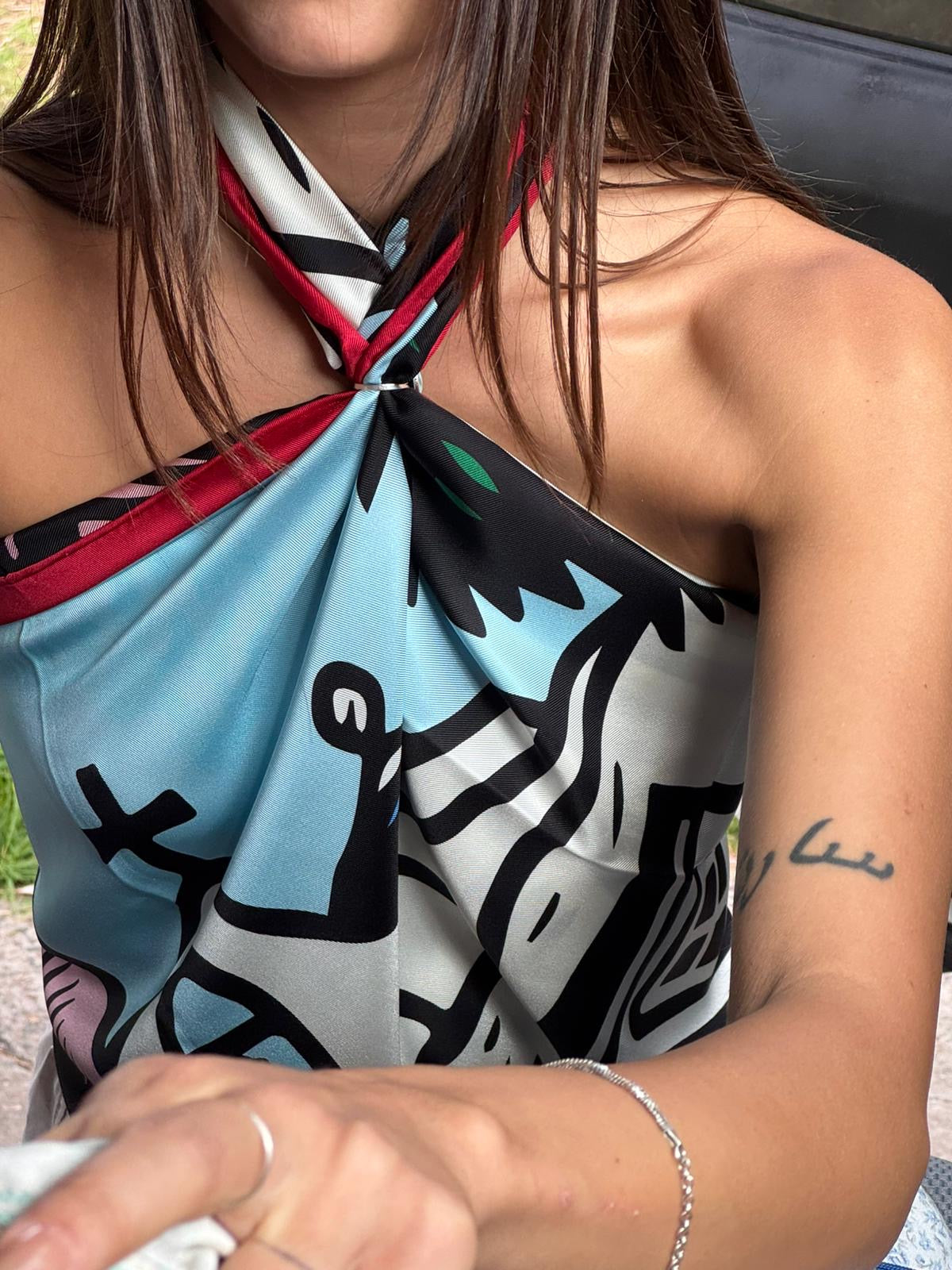 Women In Silk Scarves = Extra Chic